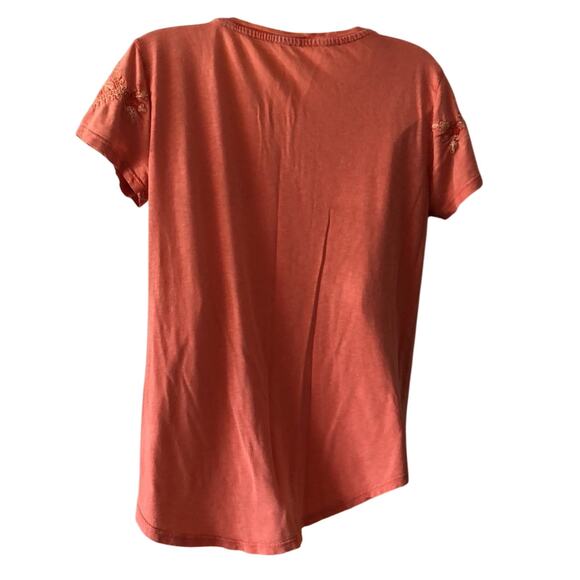Lucky Brand Light Orange Knit Top Woman Size Large Embroidered Short Sleeve - Picture 2 of 7